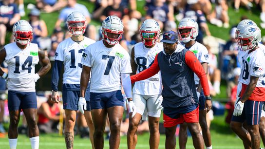 Patriots Camp Report 07.27.23: Offense struggles in red zone as Judon continues to sit taken at Gillette Stadium (Patriots)